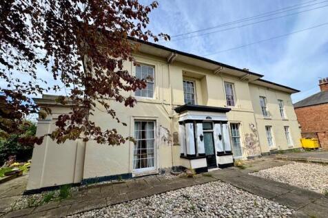 22 bedroom detached house for sale