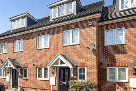 Woolhouse Place, Dartford, Kent, DA2 3 bed terraced house for sale