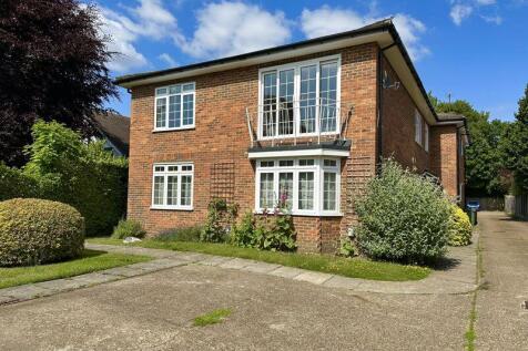 Bridge Road, Epsom 2 bed apartment for sale