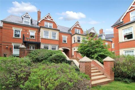 Westlecot Road, Old Town, Swindon... 2 bed apartment for sale