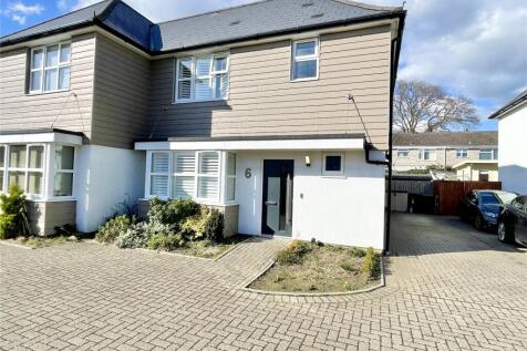 Apple Tree Gardens, Christchurch BH23 3 bed semi