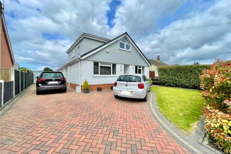 5 bedroom bungalow for sale