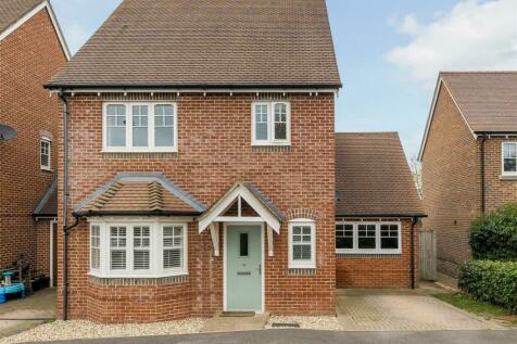 Crown Close, Pewsey 3 bed detached house for sale