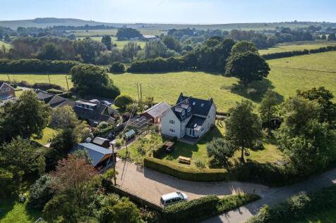Little Horton 6 bed detached house for sale