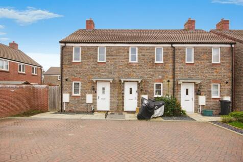 2 bedroom end of terrace house for sale