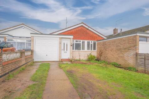 3 bedroom semi-detached bungalow for sale