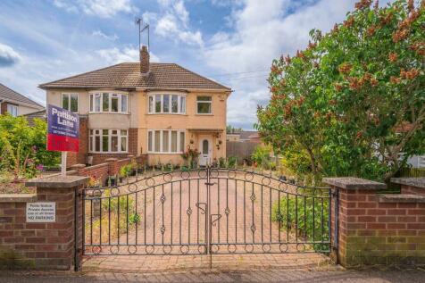 3 bedroom semi-detached house for sale