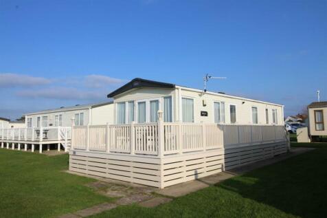 Chewton Sounds, Naish Estate, Barton... 3 bed park home for sale