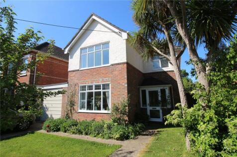 Kings Road, New Milton, Hampshire, BH25 3 bed detached house for sale