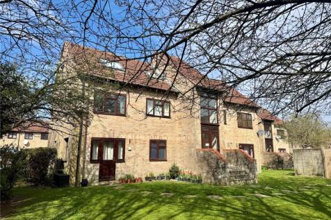 Eastlands, New Milton, Hampshire, BH25 2 bed apartment for sale