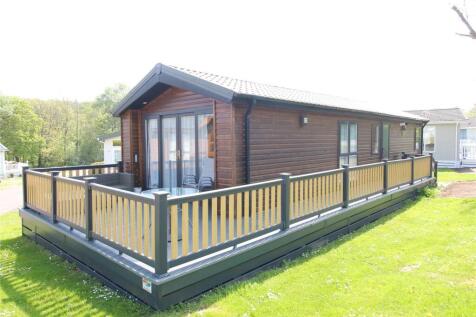 Dane Park, Shorefield, Near Milford... 2 bed park home for sale