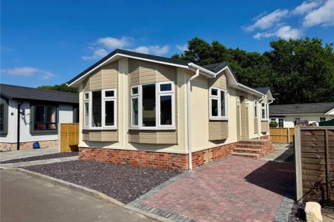 2 bedroom park home for sale