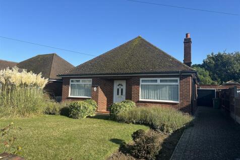 Sutton Road, Maidstone 3 bed bungalow for sale