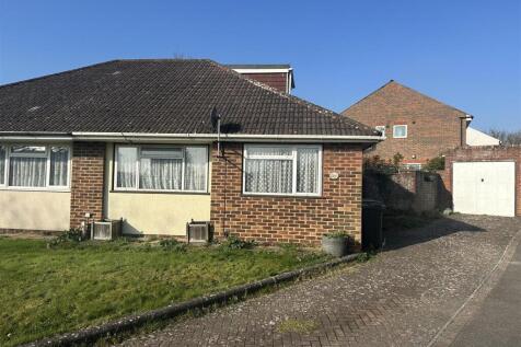 3 bedroom semi-detached bungalow for sale