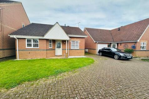 2 bedroom detached bungalow for sale