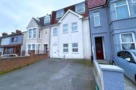 Napier Road, Gillingham 2 bed flat for sale