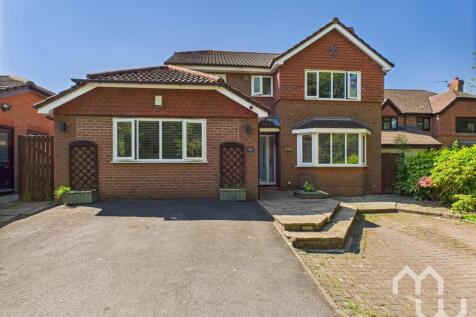 5 bedroom detached house for sale