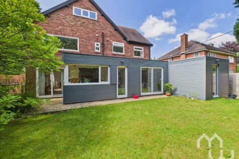 5 bedroom detached house for sale