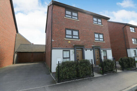 Turnstone View, Coventry, CV4 4 bed semi