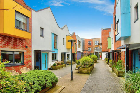 Paintworks, Bristol, BS4 3 bed terraced house for sale