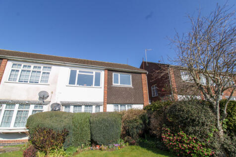 2 bedroom maisonette for sale