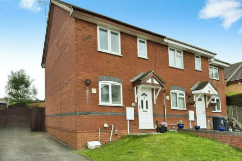 2 bedroom semi-detached house for sale