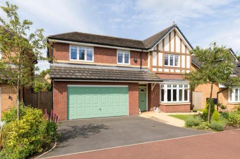 5 bedroom detached house for sale