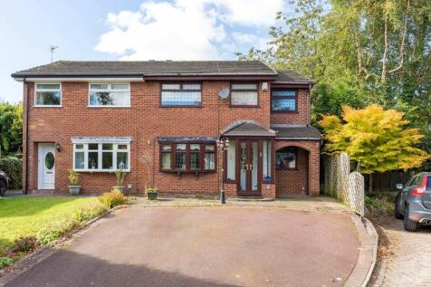 4 bedroom semi-detached house for sale