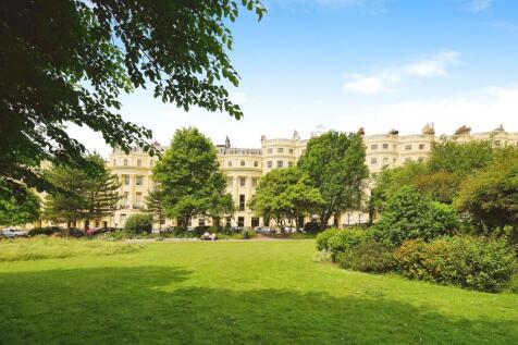 Studio flat for sale