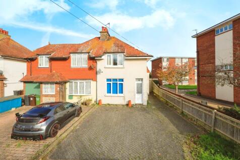 2 bedroom semi-detached house for sale