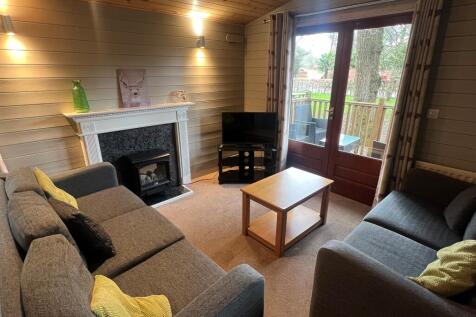 2 bedroom lodge for sale