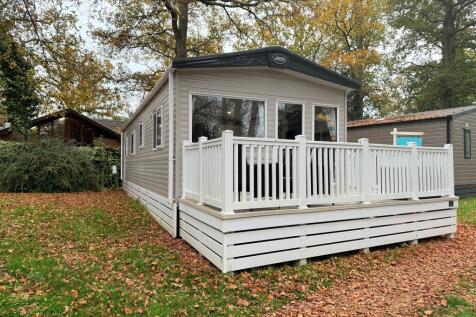 2 bedroom lodge for sale