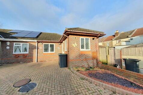 1 bedroom semi-detached bungalow for sale