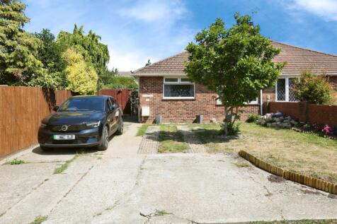 2 bedroom semi-detached bungalow for sale