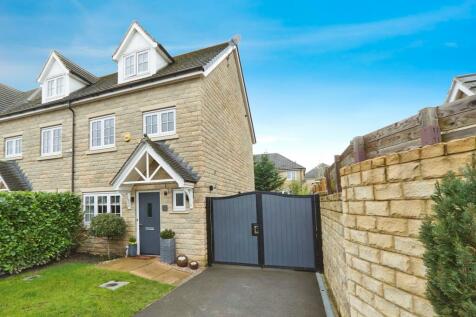 4 bedroom semi-detached house for sale