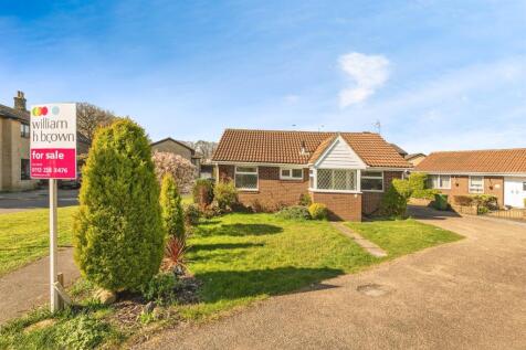 2 bedroom detached bungalow for sale