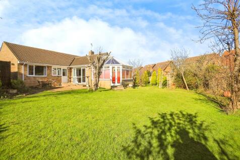 4 bedroom chalet for sale