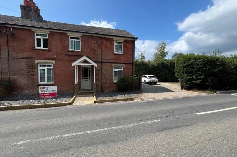 4 bedroom semi-detached house for sale