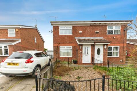 3 bedroom semi-detached house for sale