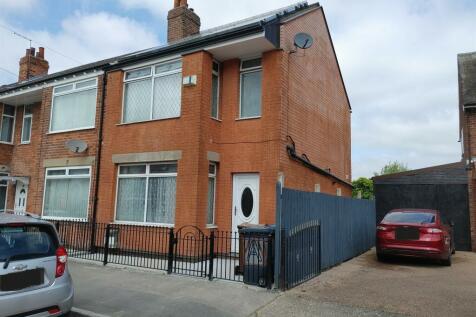 3 bedroom end of terrace house for sale