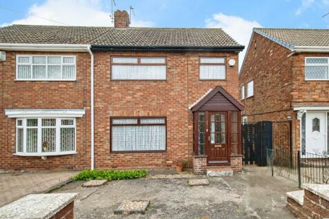 3 bedroom semi-detached house for sale