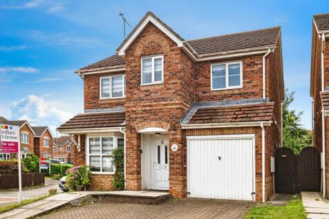 4 bedroom detached house for sale
