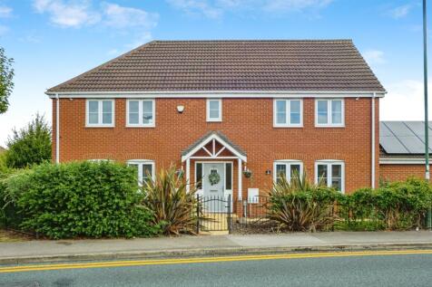 5 bedroom detached house for sale
