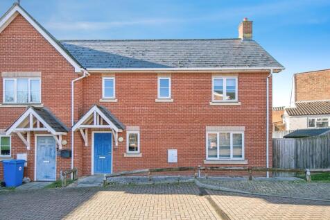 2 bedroom semi-detached house for sale