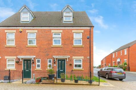 3 bedroom semi-detached house for sale