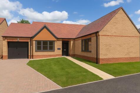 3 bedroom detached bungalow for sale