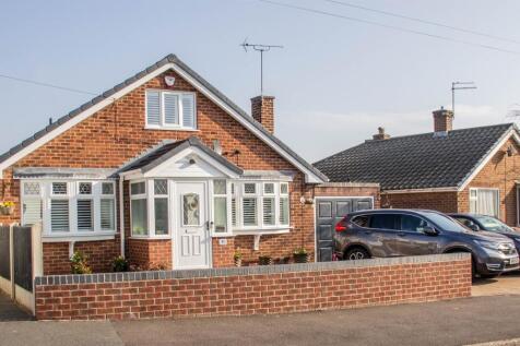4 bedroom detached bungalow for sale