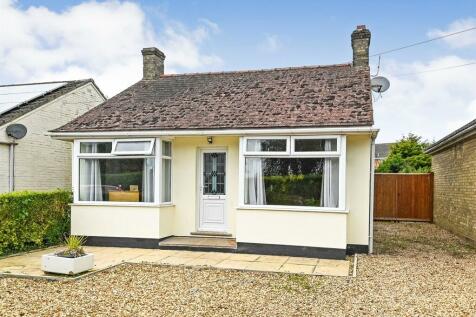 3 bedroom detached bungalow for sale