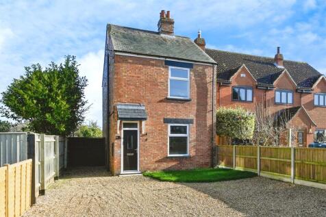 2 bedroom detached house for sale