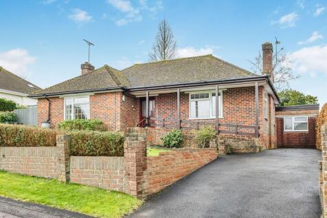 4 bedroom detached bungalow for sale